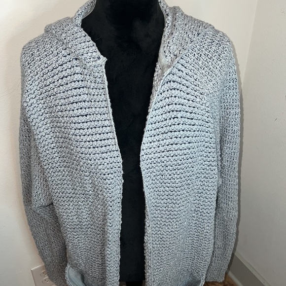 Free People Love Me Tender open Cardigan light blue fringe bottom hoodie Sz M - Picture 4 of 13